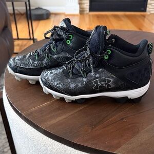 Under Armour Kids' Black and White Baseball Cleats- size 2C.